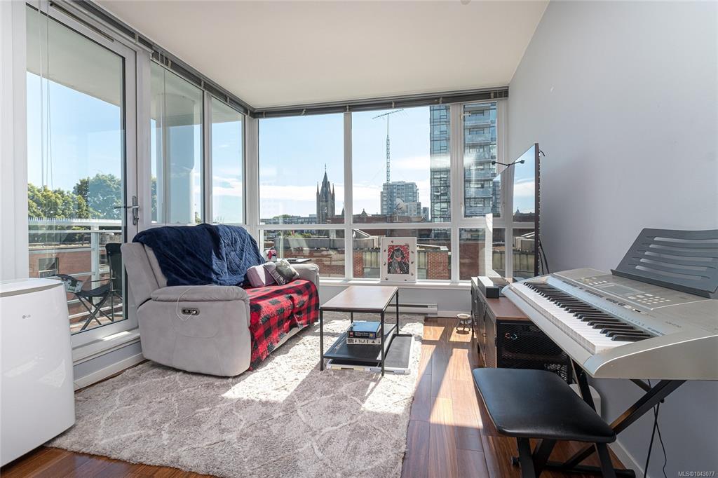 Second View of 834 Johnson St, Victoria, BC, V8W 1N3