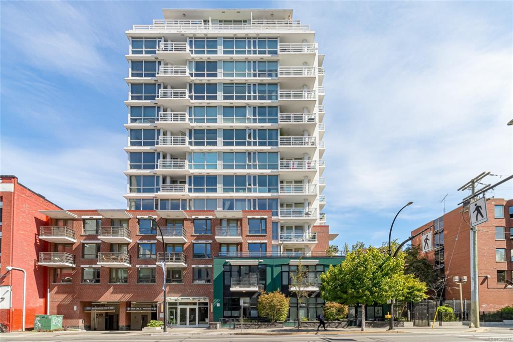 Third View of 834 Johnson St, Victoria, BC, V8W 1N3