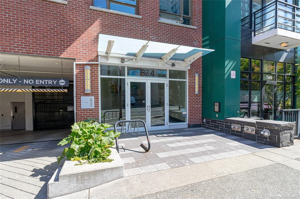 Fifth View of 834 Johnson St, Victoria, BC, V8W 1N3
