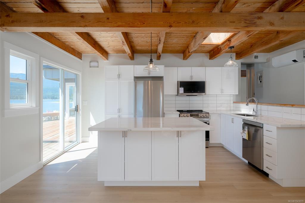Fifth View of 5492 Deep Bay Dr, DEEP BAY SPIT, Bowser, BC, V0R 1G0