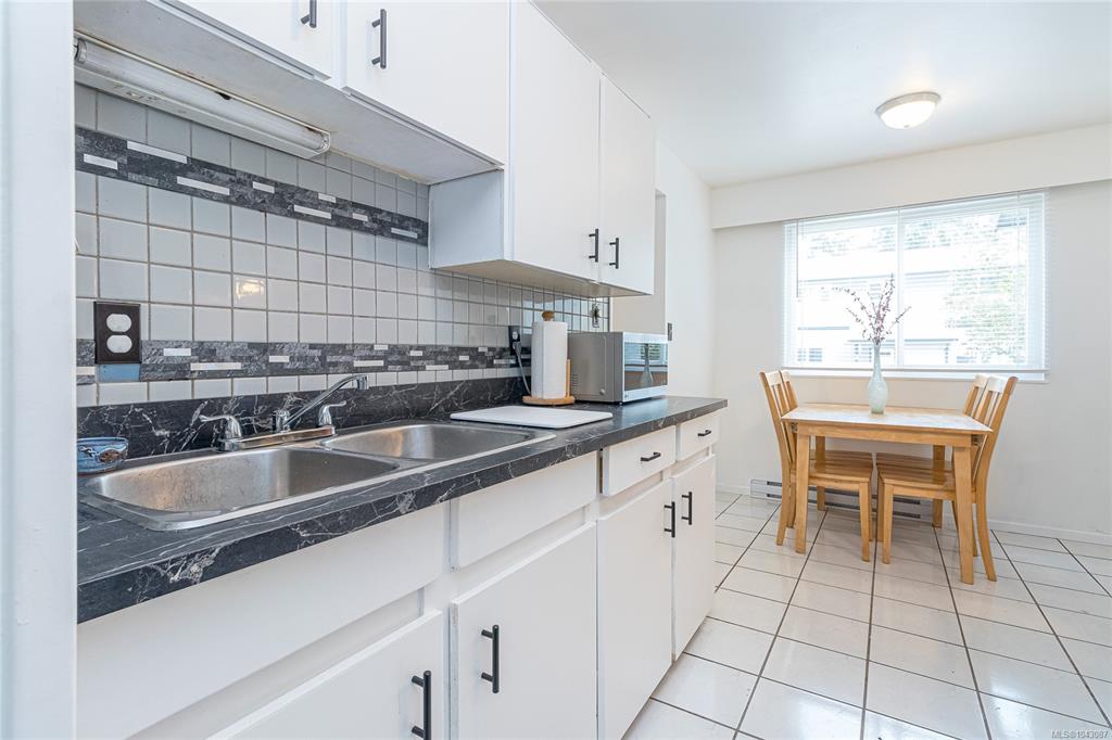 721 Malone Rd, 1043087, BC,