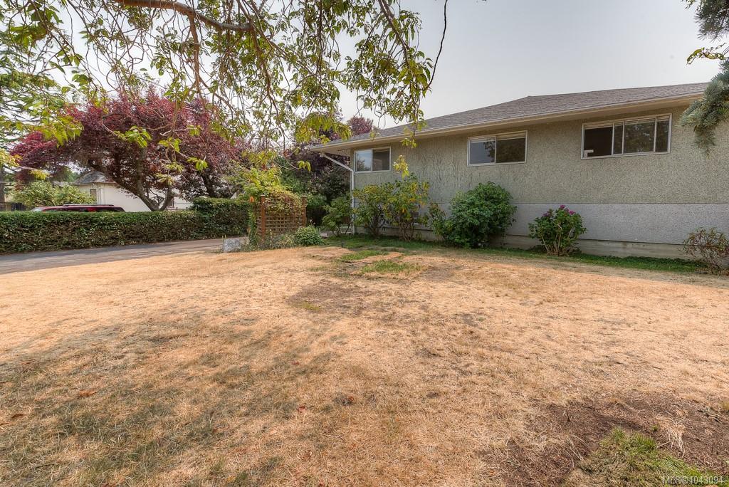 Fourth View of 2663 2665 Dalhousie St, Oak Bay, BC, V8R 2H8
