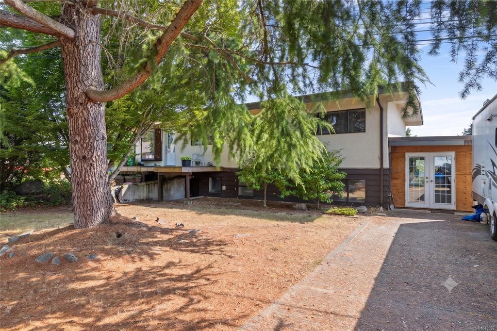 Second View of 396 Wisteria St, Parksville, BC, V9P 1C6