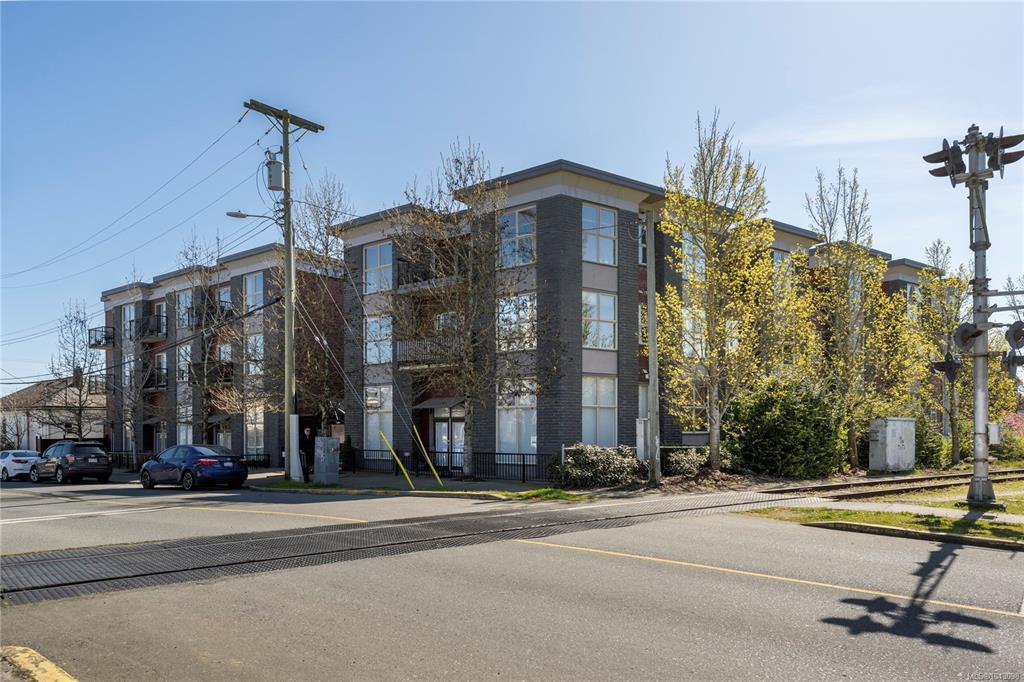 Second View of 555 Franklyn St, VIVO, Nanaimo, BC, V9R 5X3