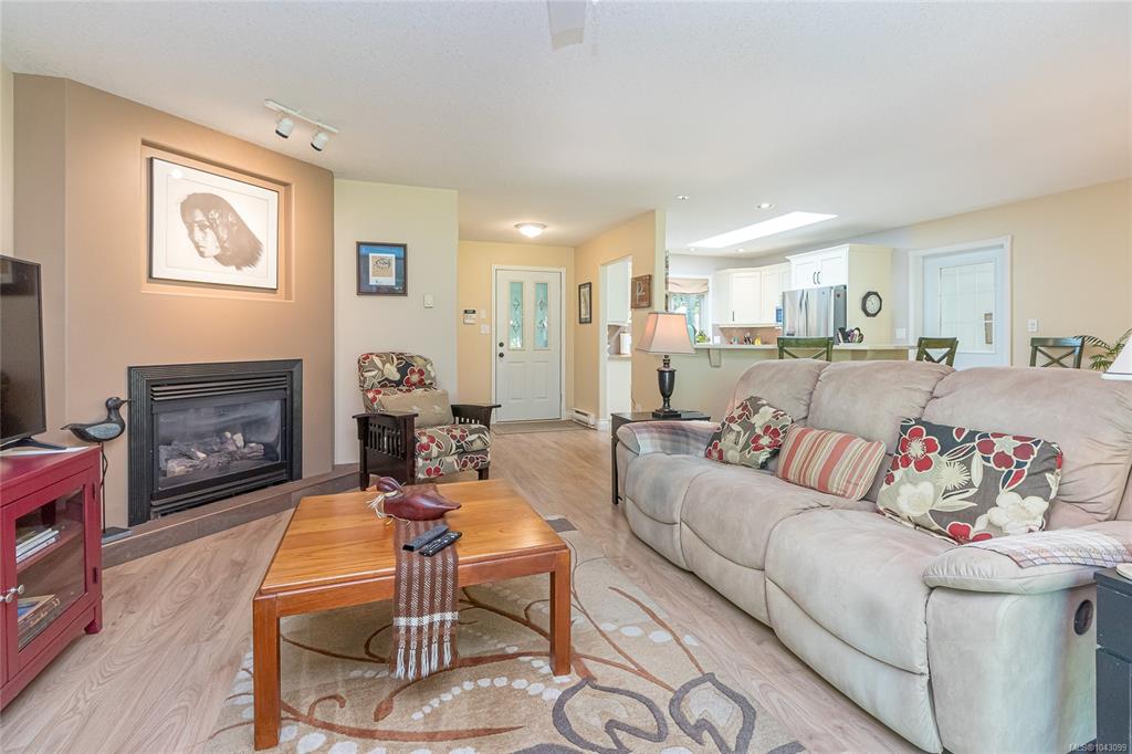 Fifth View of 278 Grovehill Rd, Qualicum Beach, BC, V9K 2L9