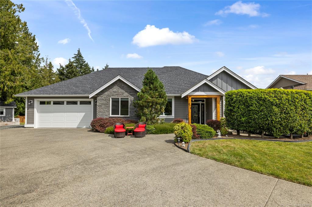 679 Chelsea Pl, 1043100, BC,