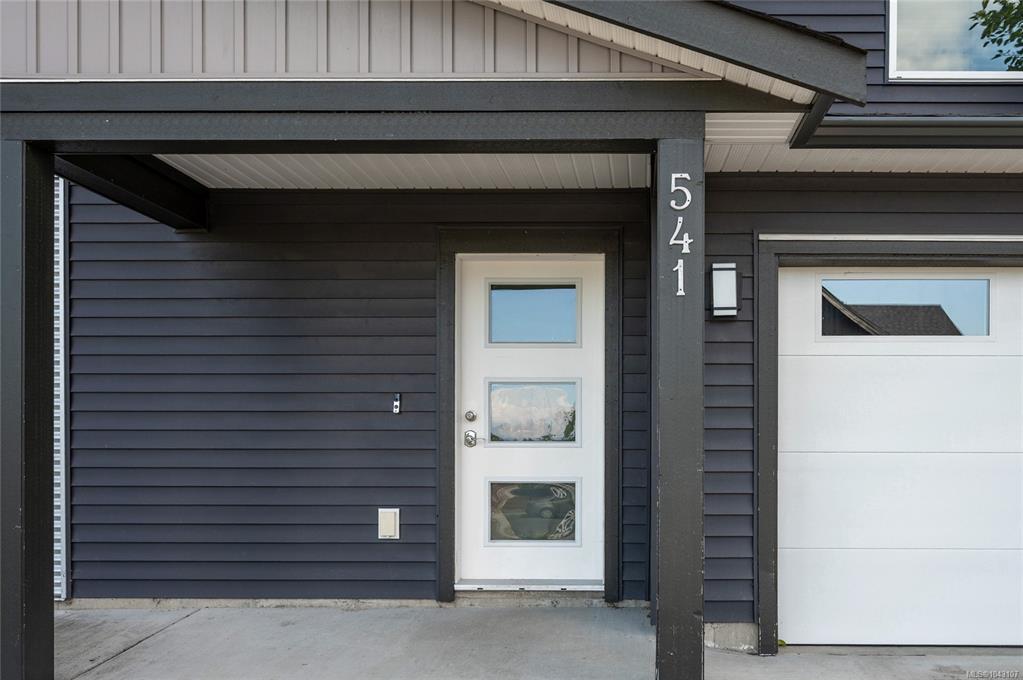 Third View of 541 Marisa St, Nanaimo, BC, V9R 0H5