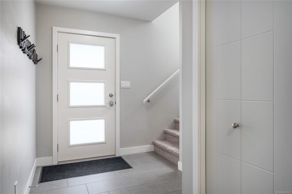 Fourth View of 541 Marisa St, Nanaimo, BC, V9R 0H5