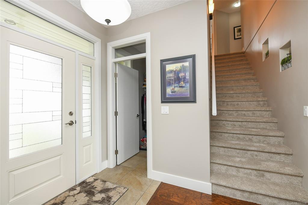 Fifth View of 2763 Fife Pl, Courtenay, BC, V9N 4A6