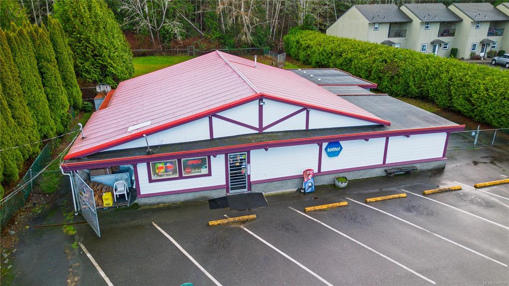 Second View of 3346 Island Hwy W, Qualicum Beach, BC, V9K 2B3