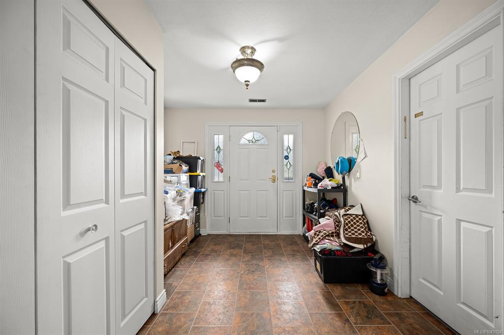 Third View of 2560 Mabley Rd, Courtenay, BC, V9N 9K2