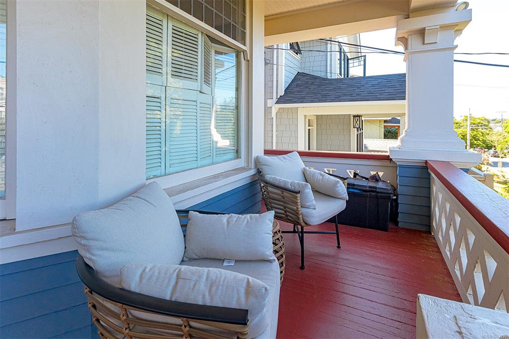 Fifth View of 337 Moss St, Victoria, BC, V8V 4M9