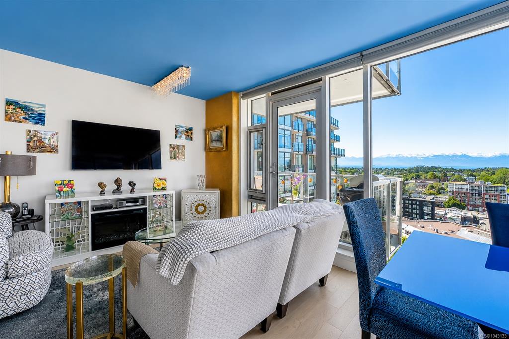 Third View of 989 Johnson St, Victoria, BC, V8V 0E3