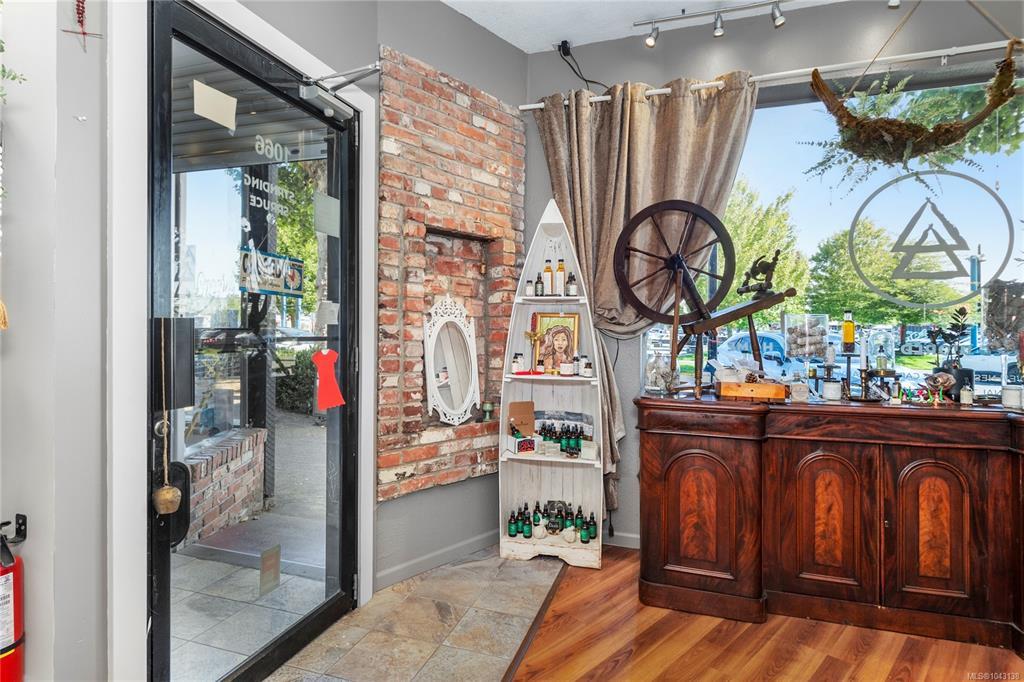 Fifth View of 1066 Shoppers Row, Campbell River, BC, V9W 2C6