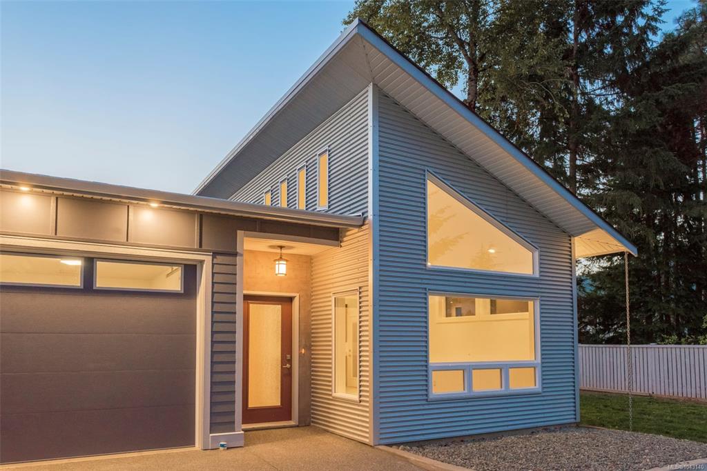 Third View of 3335 Auchinachie Rd, Duncan, BC, V9L 4A1
