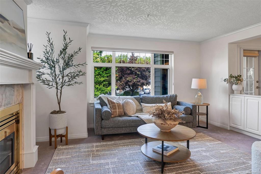 Fifth View of 4490 Chatterton Way, Saanich, BC, V8X 5H7