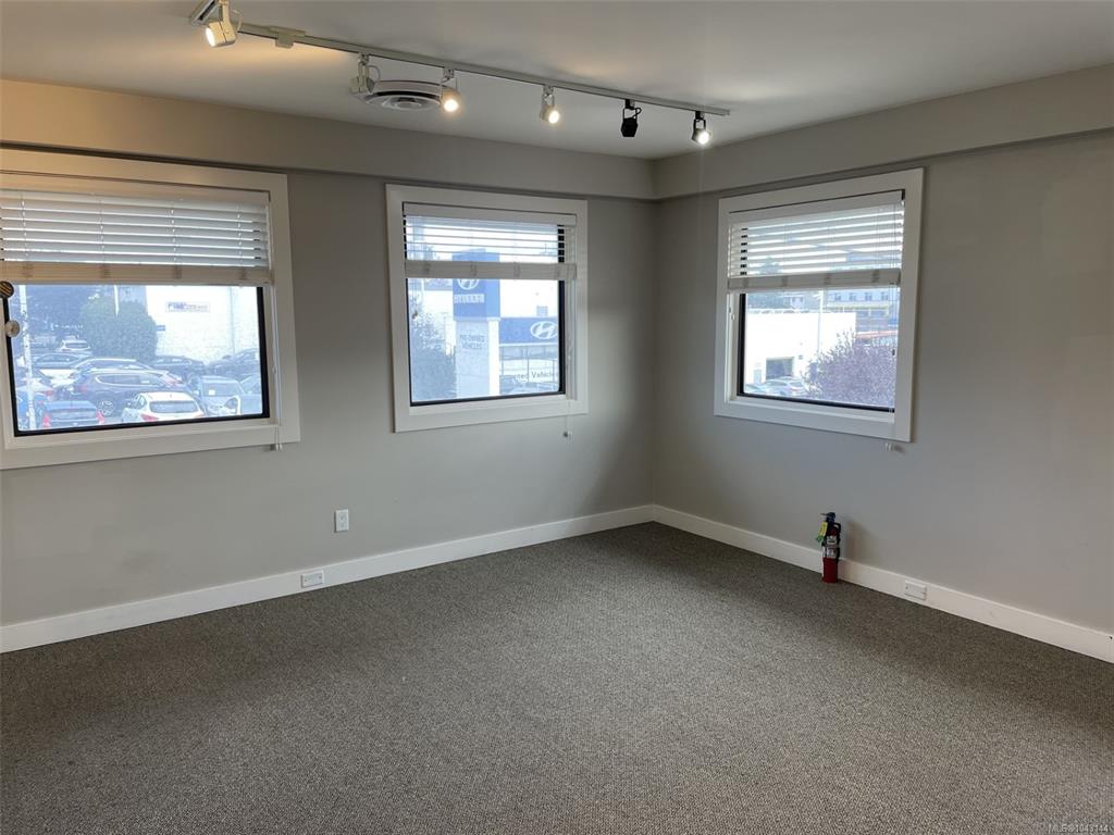 Third View of 485 Garbally Rd, Victoria, BC, V8T 4T3