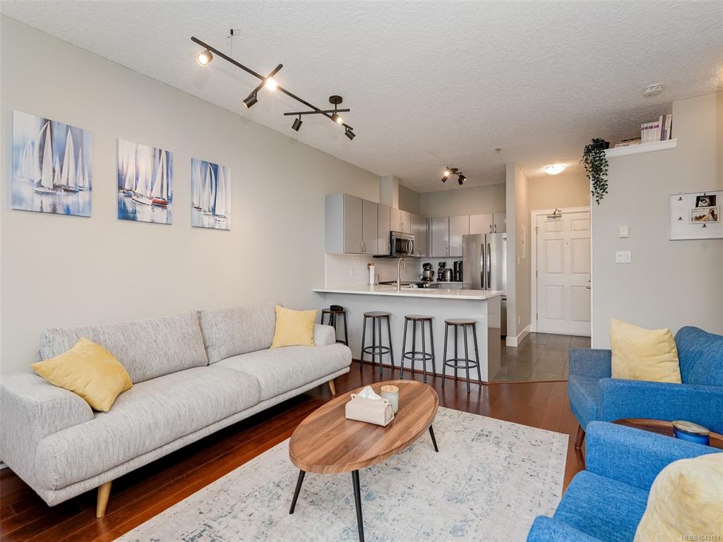 Fifth View of 76 Gorge Rd W, Saanich, BC, V9A 1M1