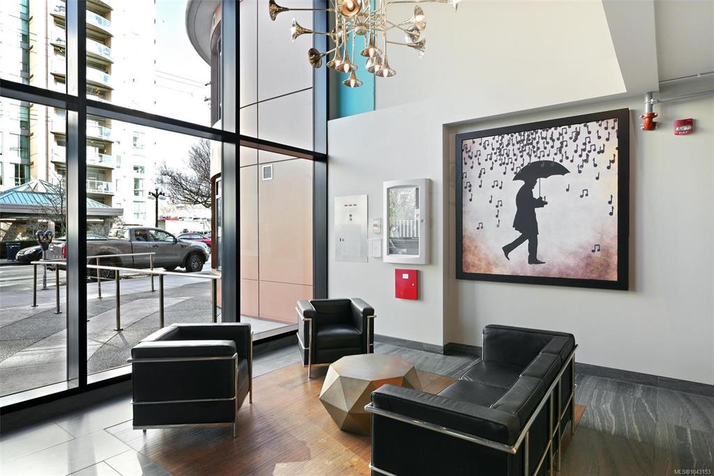 Third View of 1029 View St, Victoria, BC, V8V 0C9