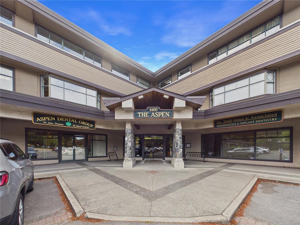 4400 Chatterton Way, 1043160, BC,