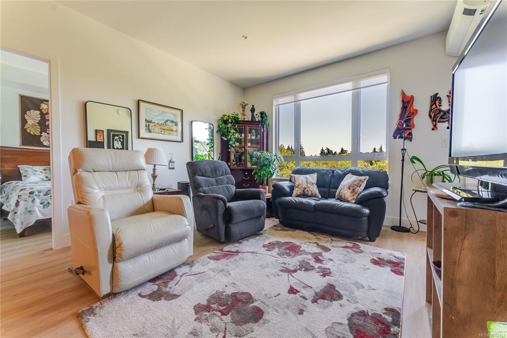 Third View of 920 Reunion Ave, Langford, BC, V9B 0W8