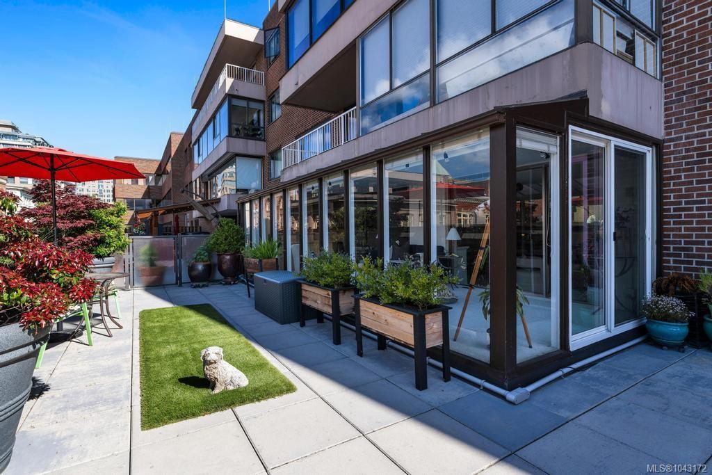 525 Broughton St, 1043172, BC,