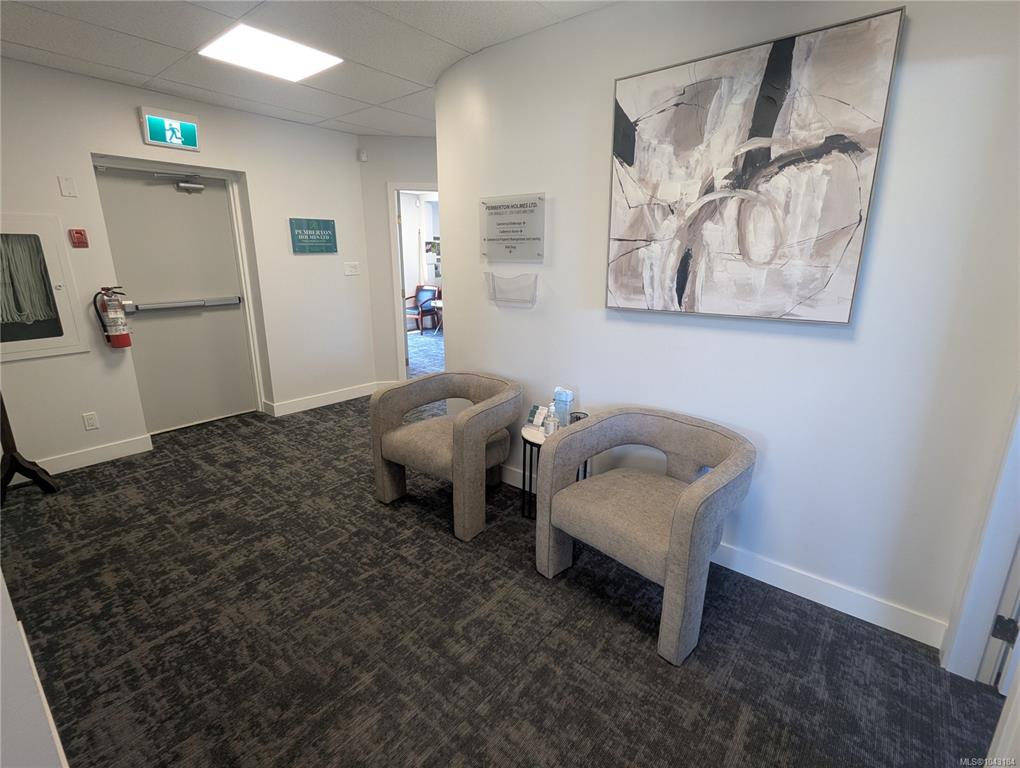 Fourth View of 3301 Douglas St, Saanich, BC, V8Z 3L2
