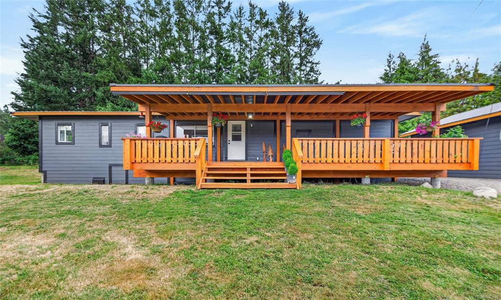 5975 Island Hwy N, 1043187, BC,