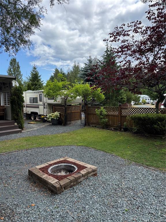 Fifth View of 2650 Turnbull Rd, Qualicum Beach, BC, V9K 2R2