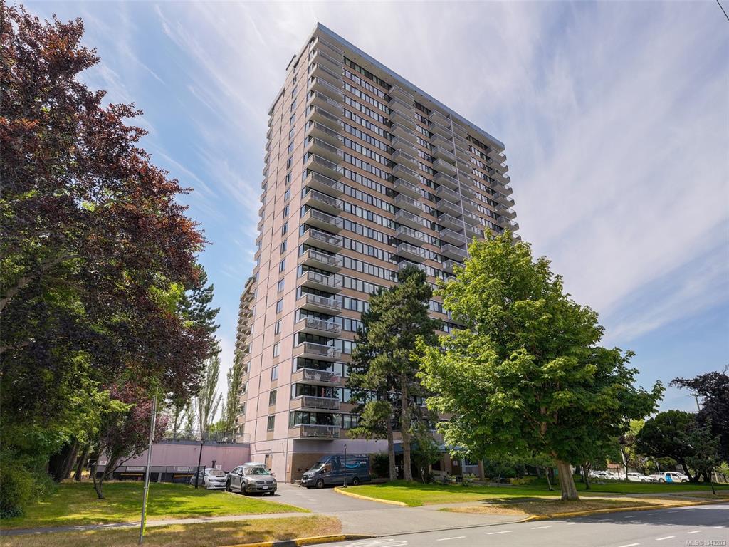 647 Michigan St, 1043203, BC,