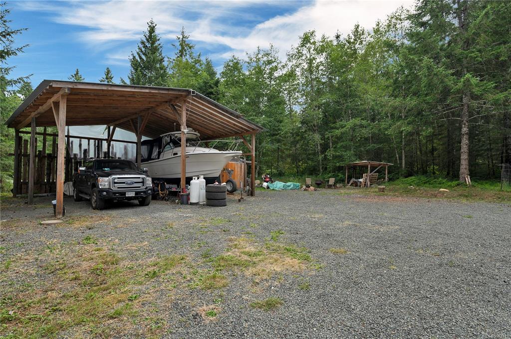 Fifth View of 3866 Pinecrest Rd, Black Creek, BC, V9J 1E6
