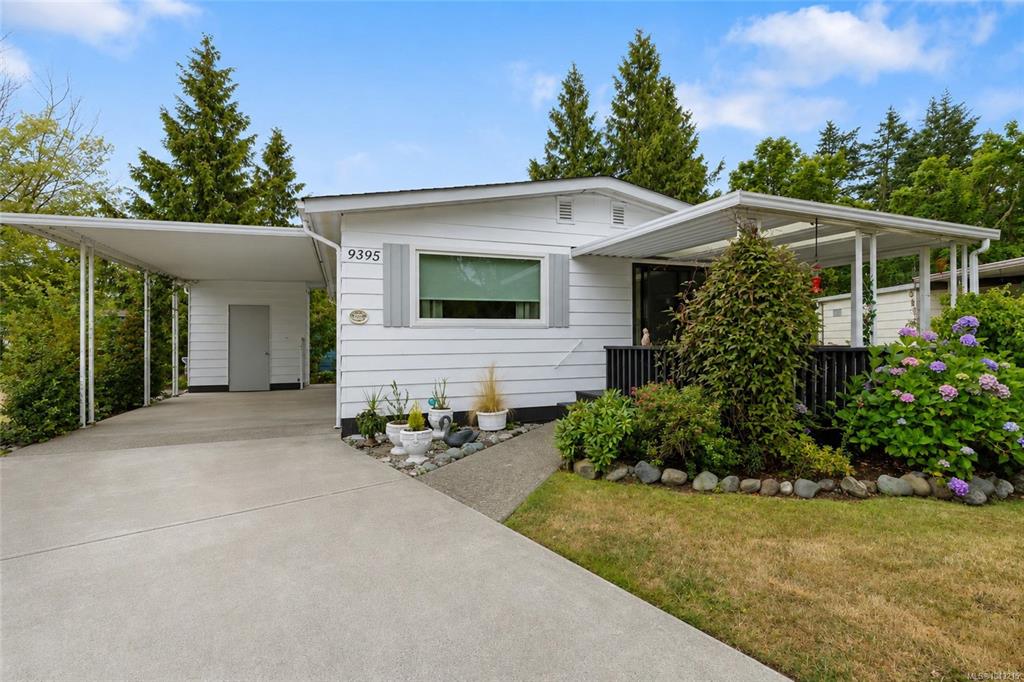 Fourth View of 9395 Lauries Lane, Sidney, BC, V8L 4L2