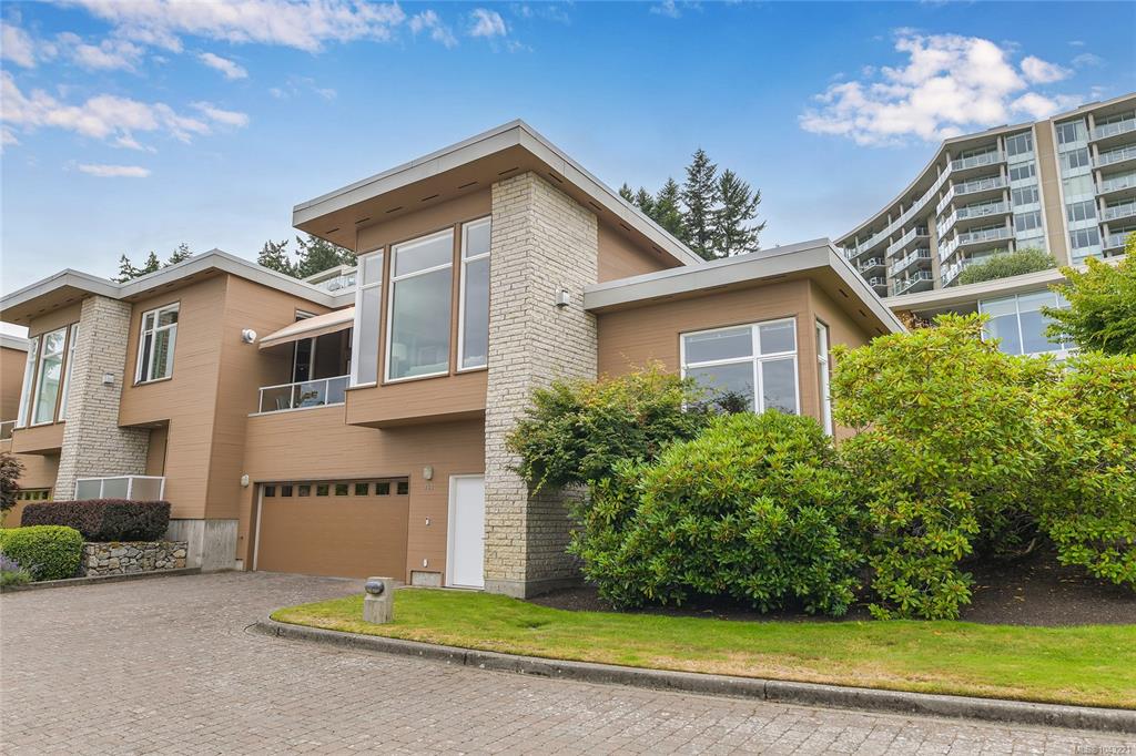763 Sayward Hill Terr, 1043221, BC,