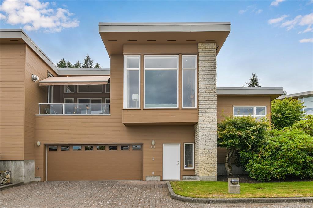 Third View of 763 Sayward Hill Terr, Saanich, BC, V8Y 3K1