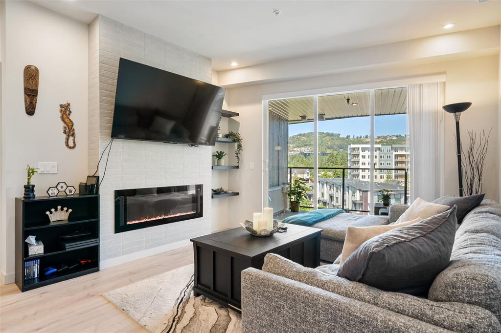 Fourth View of 947 Whirlaway Cres, Triple Crown, Langford, BC, V9B 6Z9