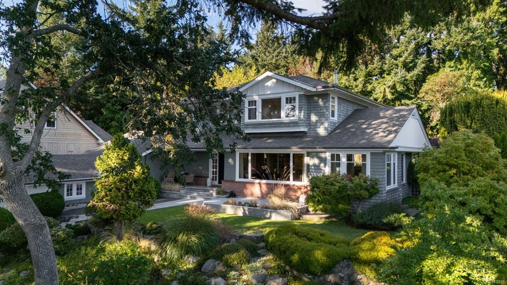 Fourth View of 2944 Tudor Ave, Saanich, BC, V8N 1M1