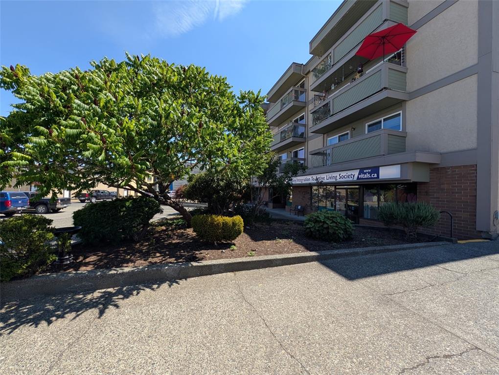 Fifth View of 156 Government St, Duncan, BC, V9L 1A2