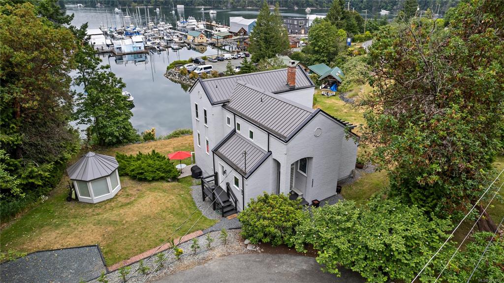 5025 Genoa Bay Rd, 1043237, BC,