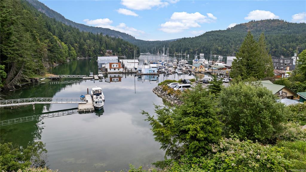 Fifth View of 5025 Genoa Bay Rd, Duncan, BC, V9L 5Y6