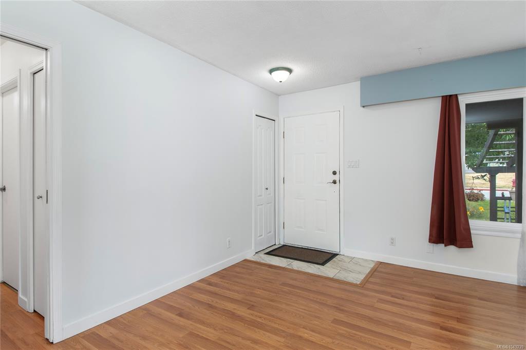 Fifth View of 2505 Alder St S, Campbell River, BC, V9W 5T3