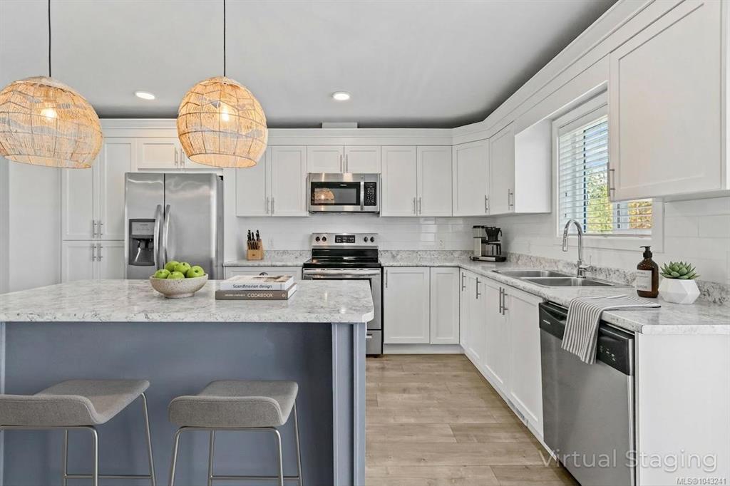 Fifth View of 532 Lori Pl, Nanaimo, BC, V9R 0H8