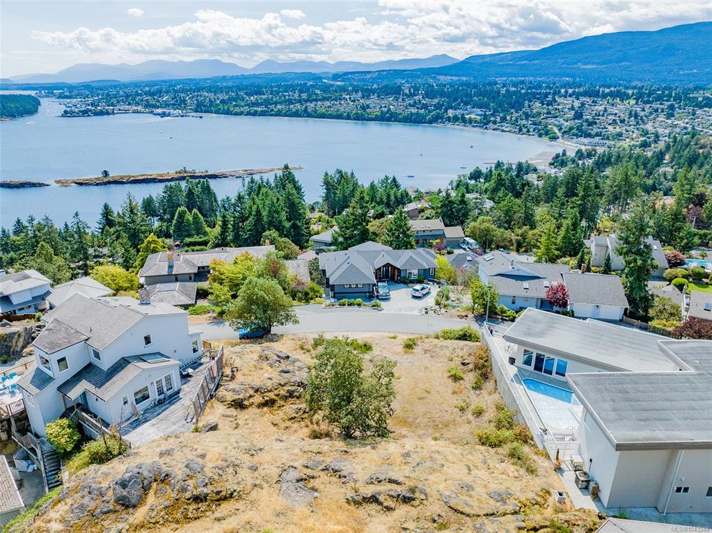 Third View of 161 Canterbury Cres, Nanaimo, BC, V9T 4S4