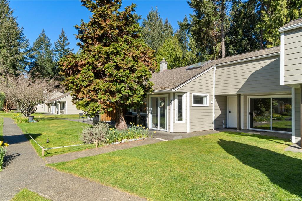 Third View of 1135 Resort Dr, Parksville, BC, V9P 2T6