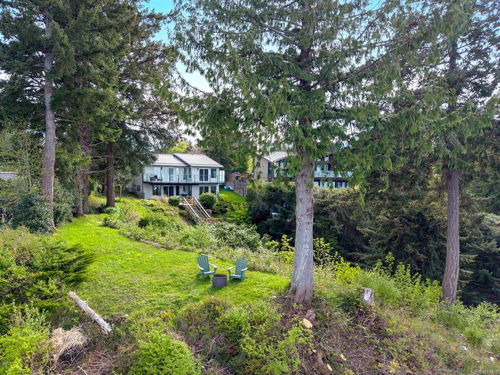 Third View of 3640 East Rd, Denman Island, BC, V0R 1T0