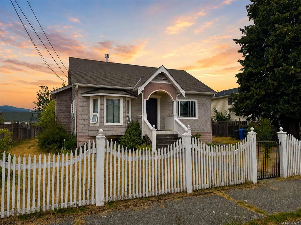 Second View of 2738 12 Th Ave, Port Alberni, BC, V9Y 2T6