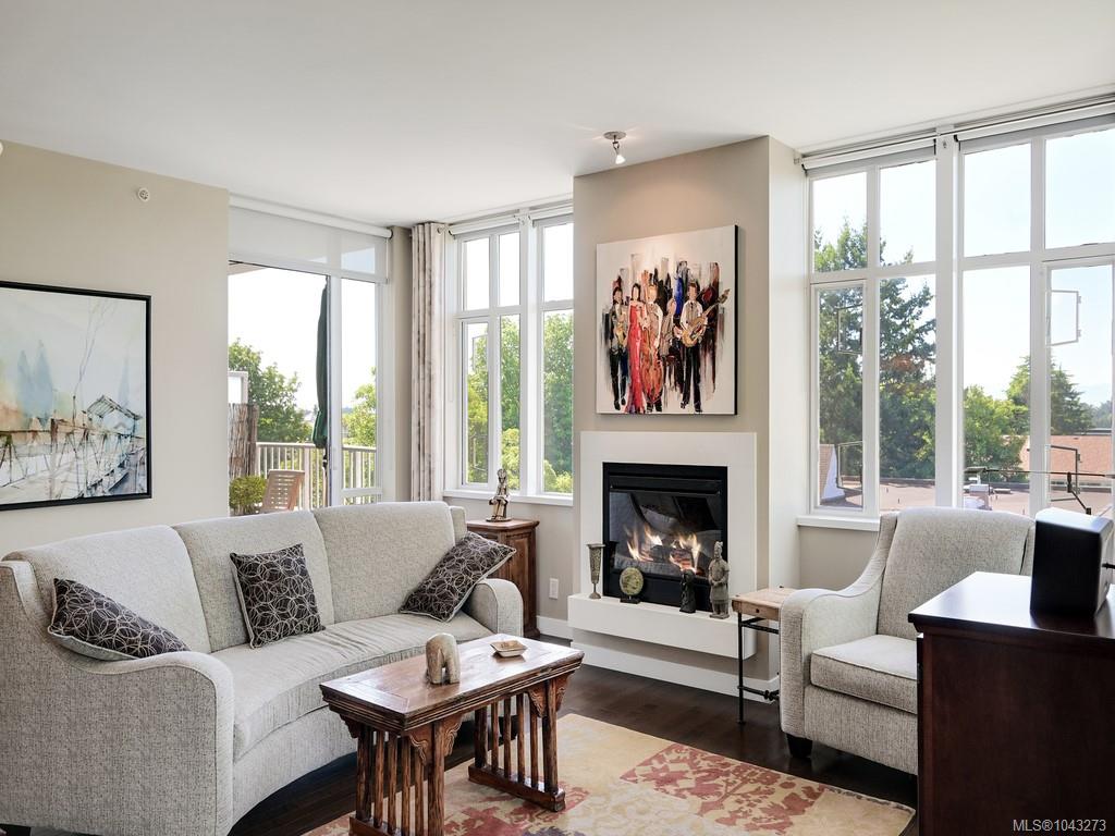 Fourth View of 999 Burdett Ave, Chelsea, Victoria, BC, V8V 3G7