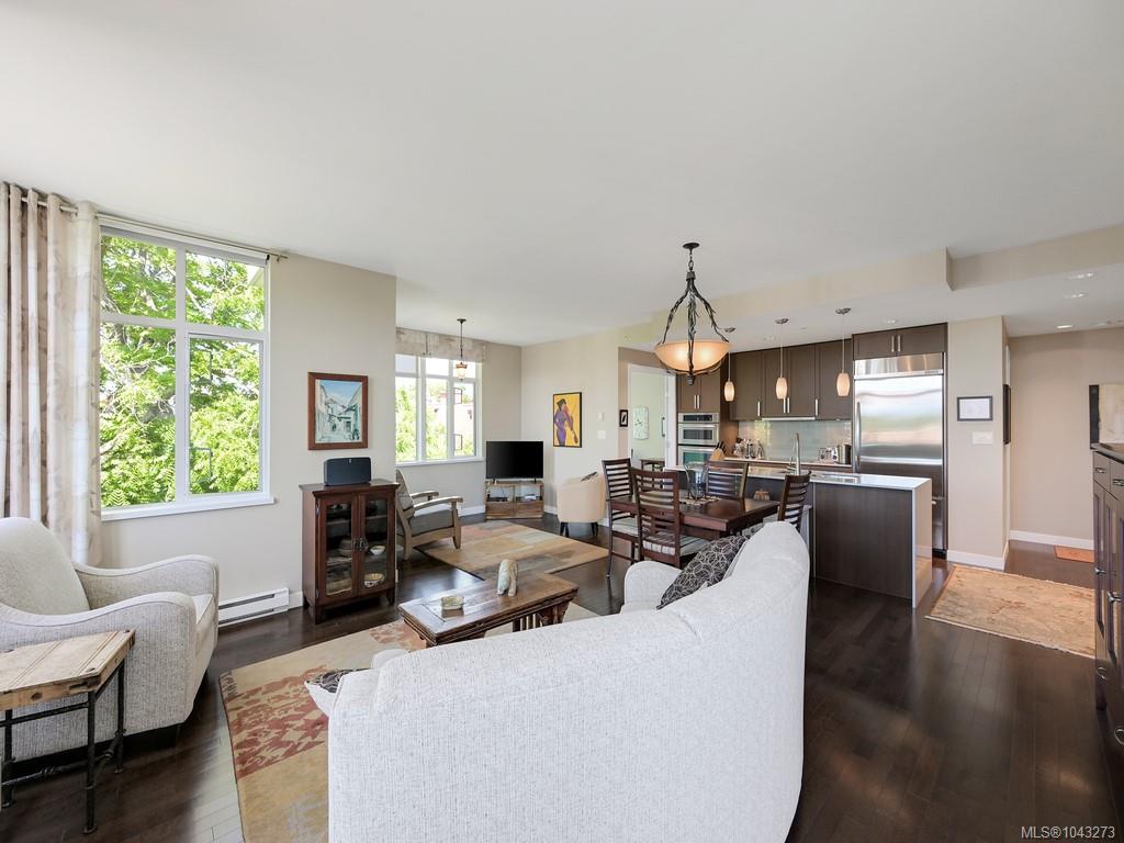 Fifth View of 999 Burdett Ave, Chelsea, Victoria, BC, V8V 3G7