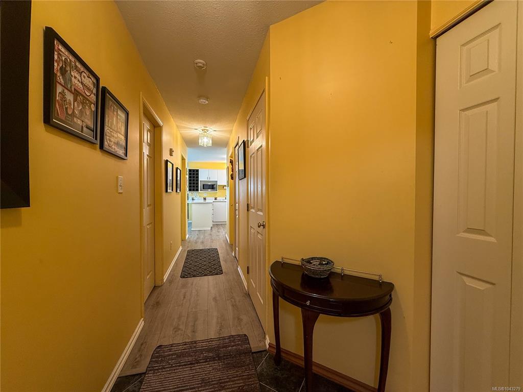 Fourth View of 650 Island Hwy S, Campbell River, BC, V9W 1A6