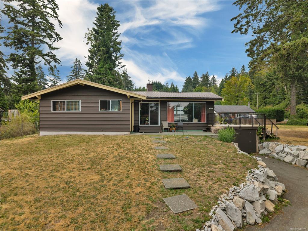 Third View of 3479 Fraser Rd, Courtenay, BC, V9N 9P5