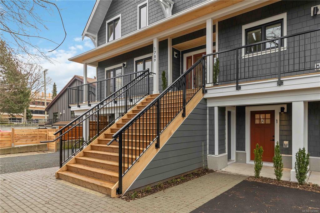 Second View of 1789 Emerson St, 1789 Emerson, Victoria, BC, V8R 2C2